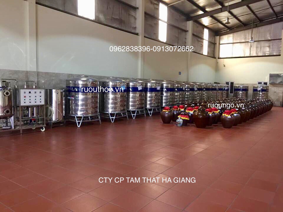 Nhà xưởng sản xuất rượu truyền thống của Công ty tại Hà Giang.